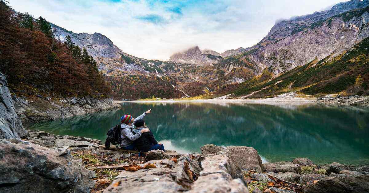 71 Amazing Hiking Quotes For Couples That Love The Outdoors