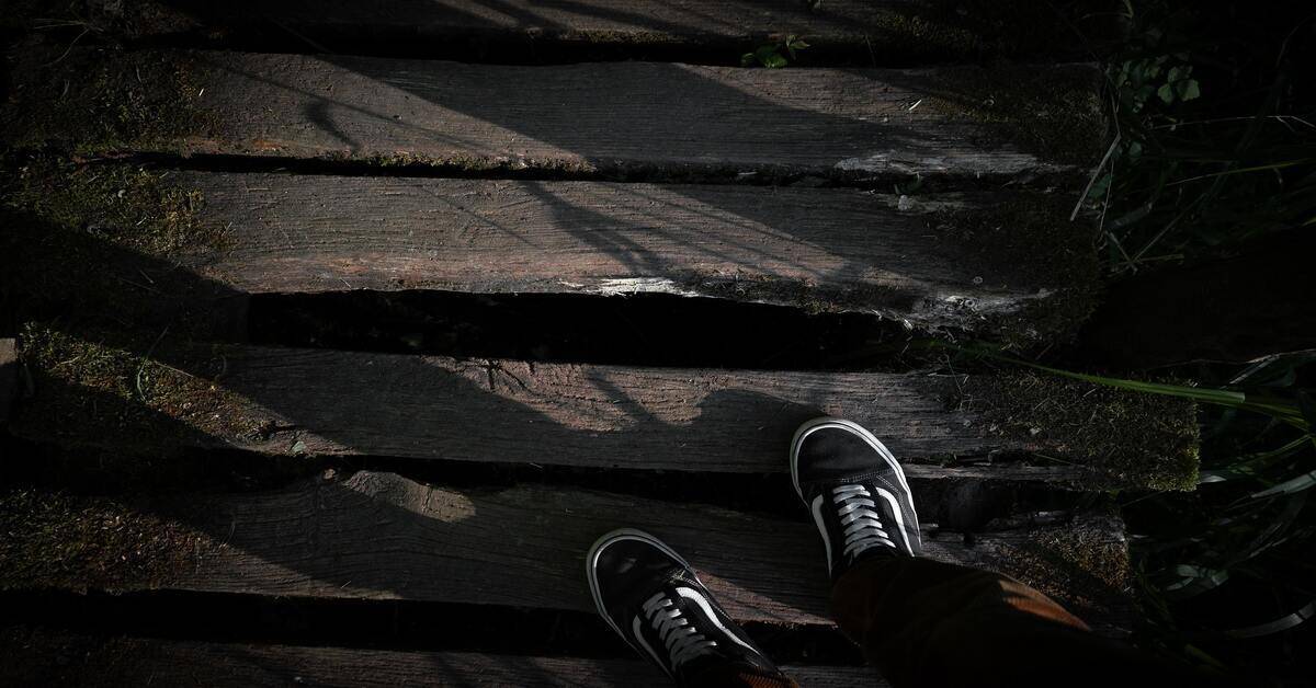 Are Vans Good For Hiking? (Pros And Cons)